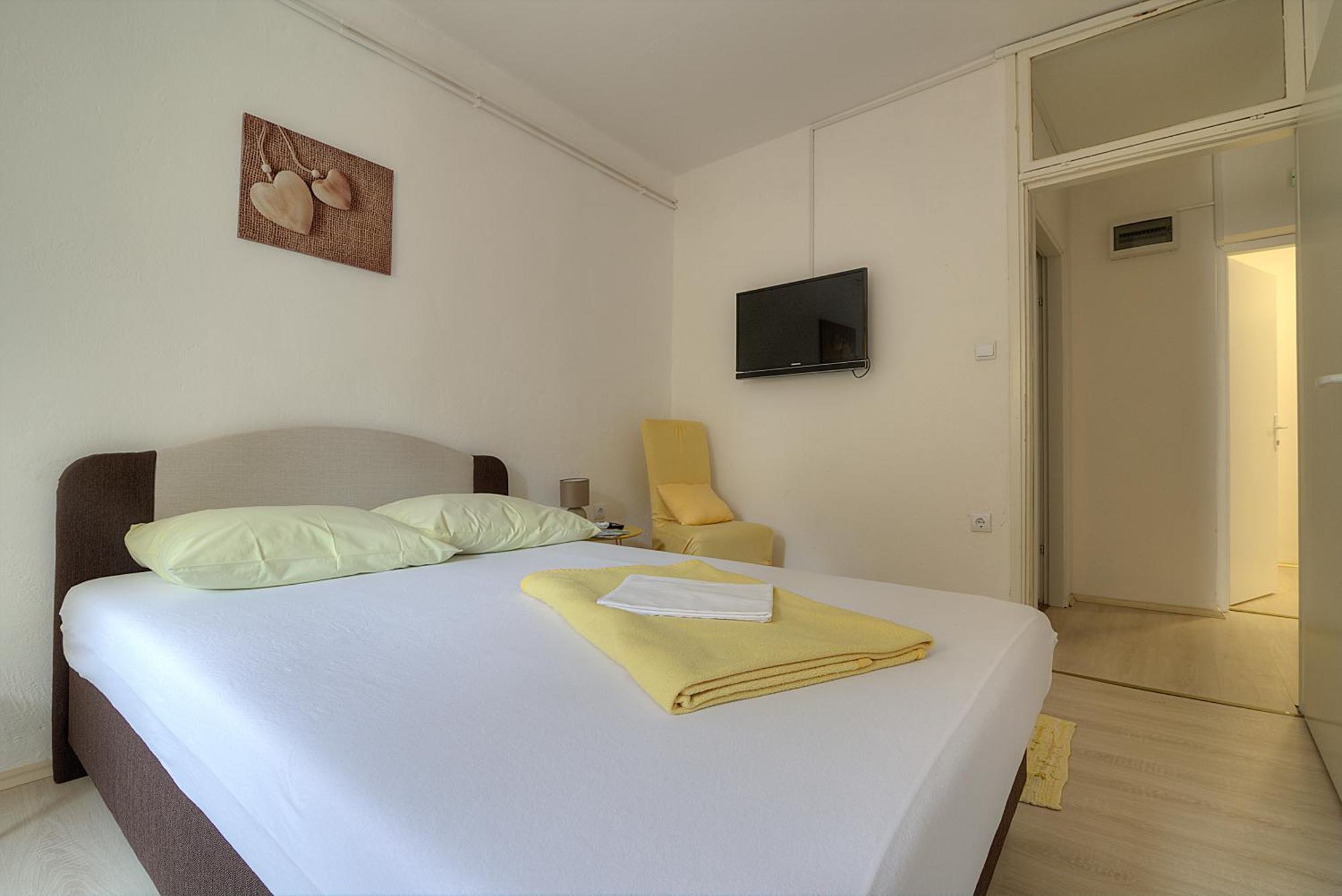 Apartments & Rooms Josephine Senj  Zewnętrze zdjęcie