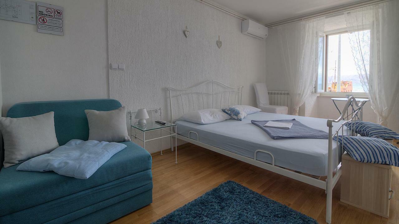 Apartments & Rooms Josephine Senj  Zewnętrze zdjęcie